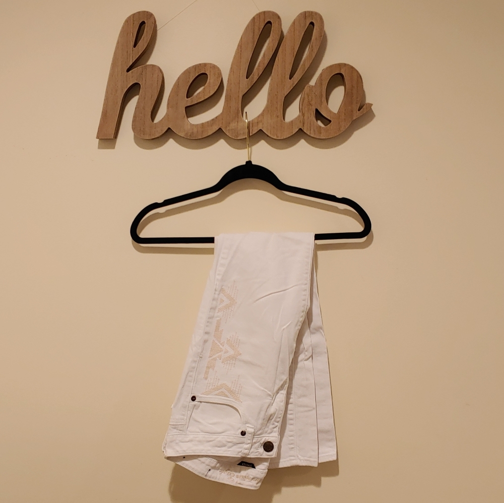White AEO Aztec Stitched Jeans (2S)